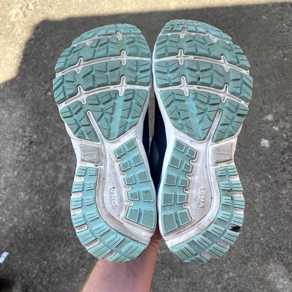 Brooks Ghost Running Shoes Women's 9 - Picture 4 of 8